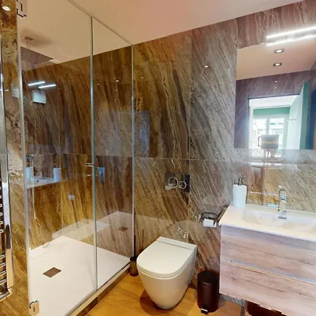 Chesa Brattas 8 Apartament